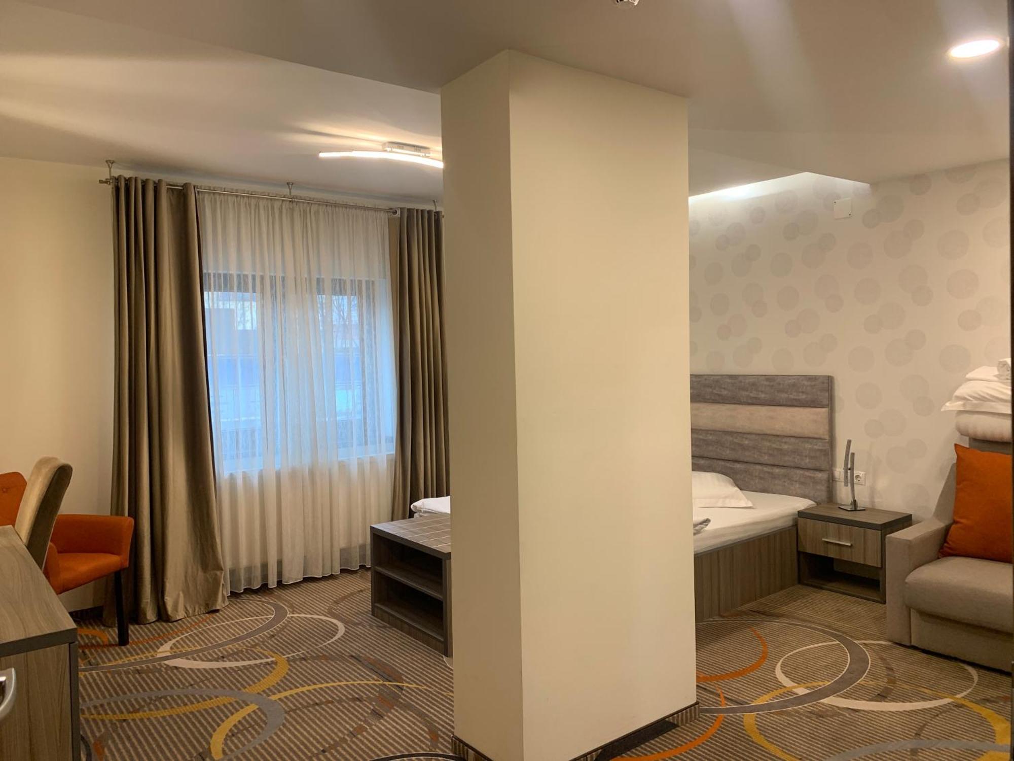 Stella Di Monte Hotel ซีบิว ภายนอก รูปภาพ